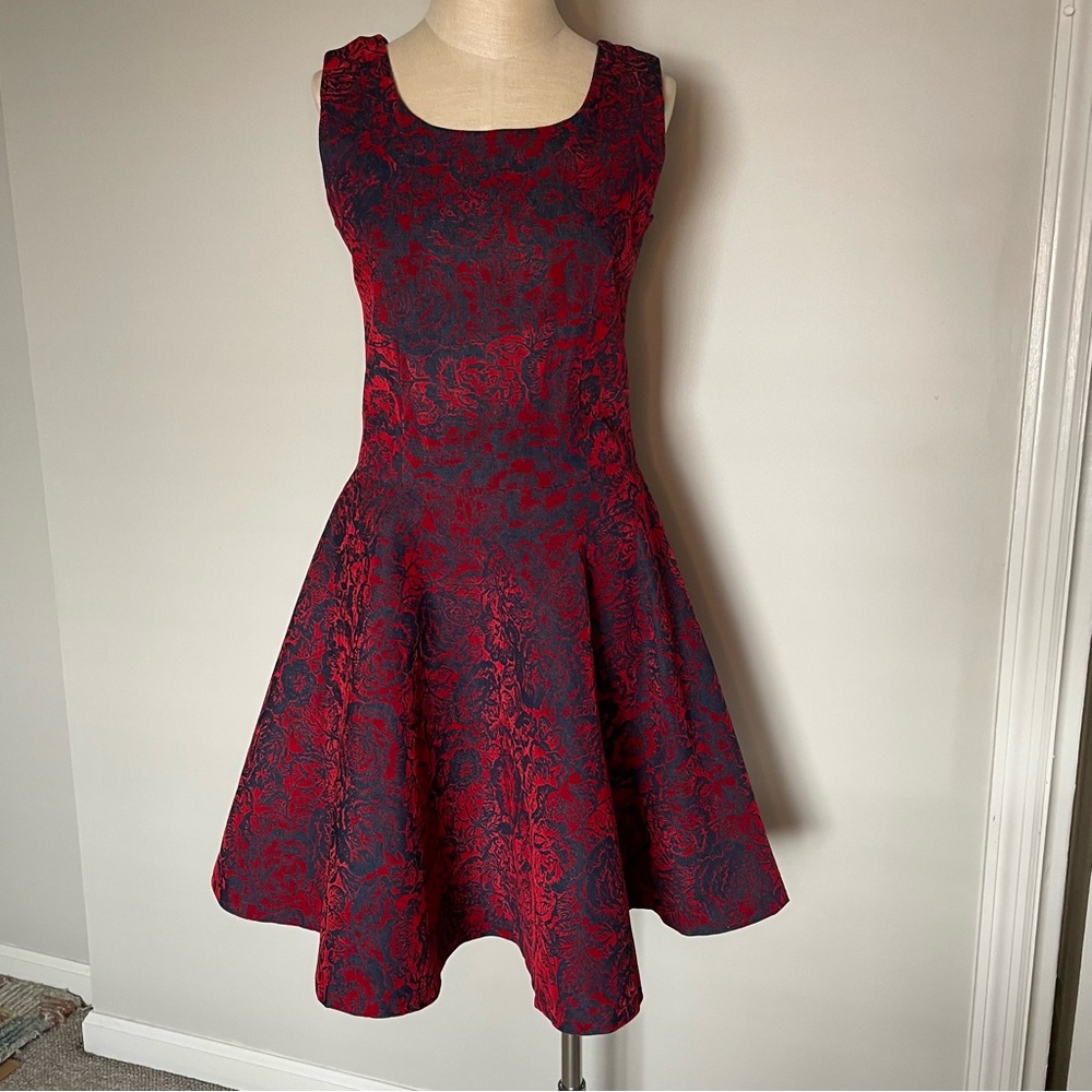 Julie Dorst Sleeveles Fit And Flare Red Flocked Navy Denim Dress Size 4